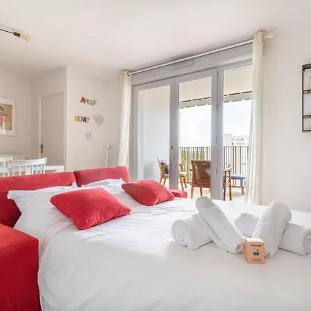 Apartment T2 With A Large Furnished Balcony In *