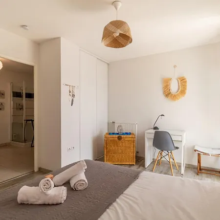 T2 With A Large Furnished Balcony In *